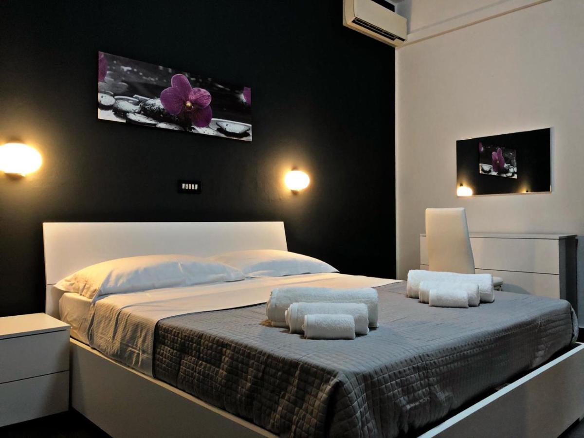 Hotel Neyra Beach Римини Екстериор снимка