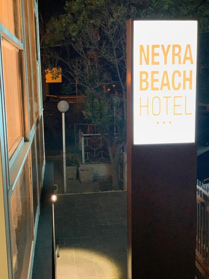 Hotel Neyra Beach Римини Екстериор снимка
